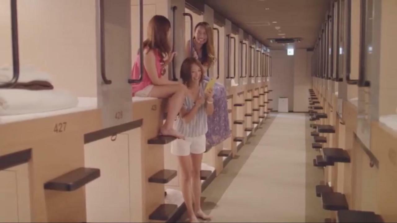 Y'S Cabin Osaka Namba Eksteriør billede