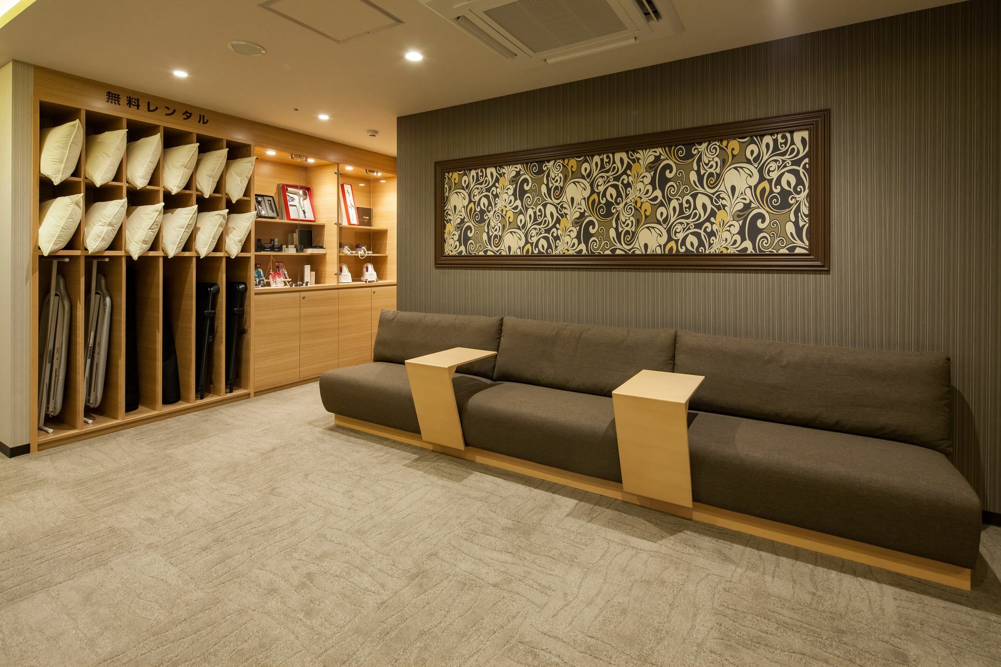 Y'S Cabin Osaka Namba Eksteriør billede