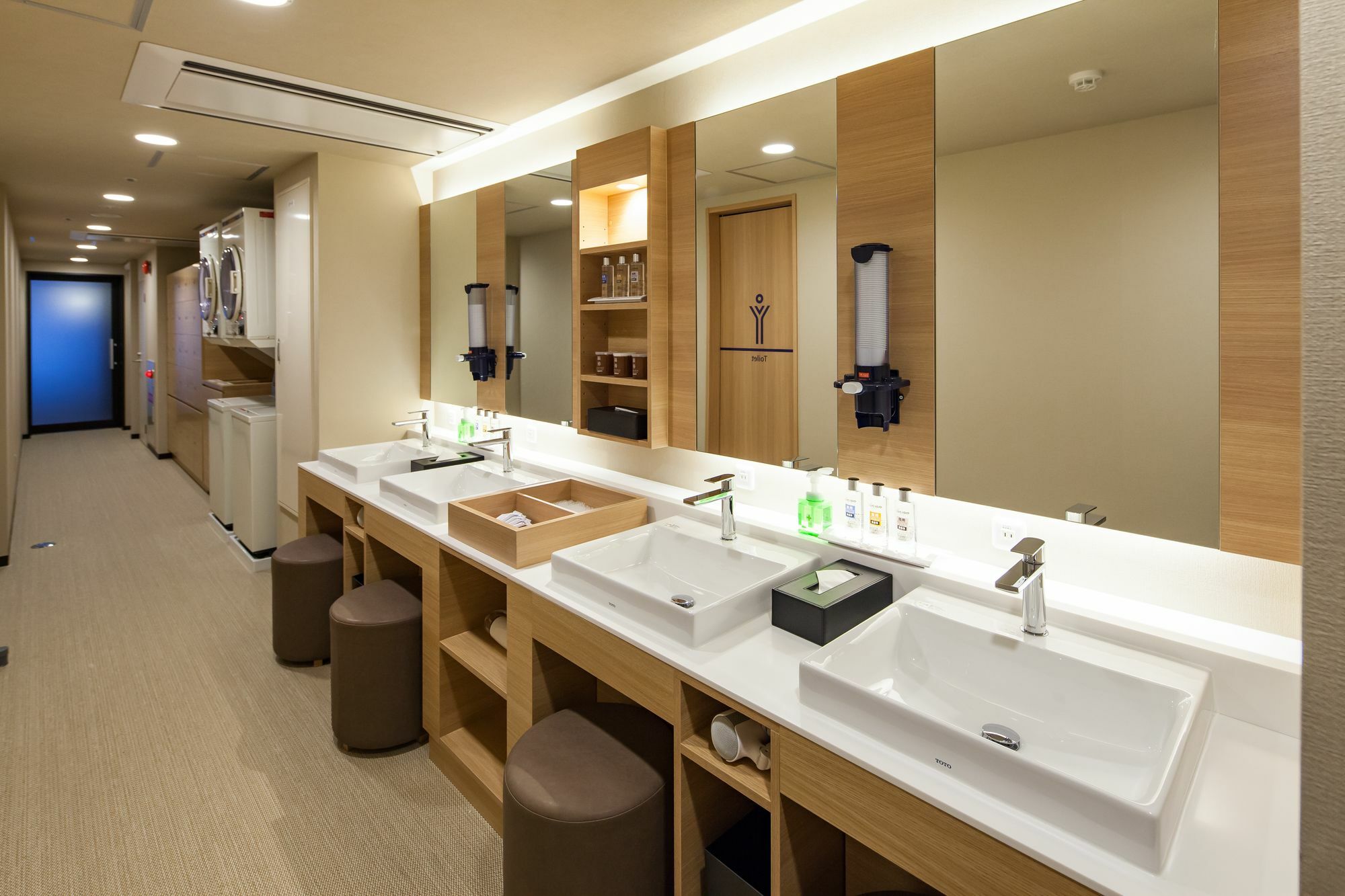 Y'S Cabin Osaka Namba Eksteriør billede